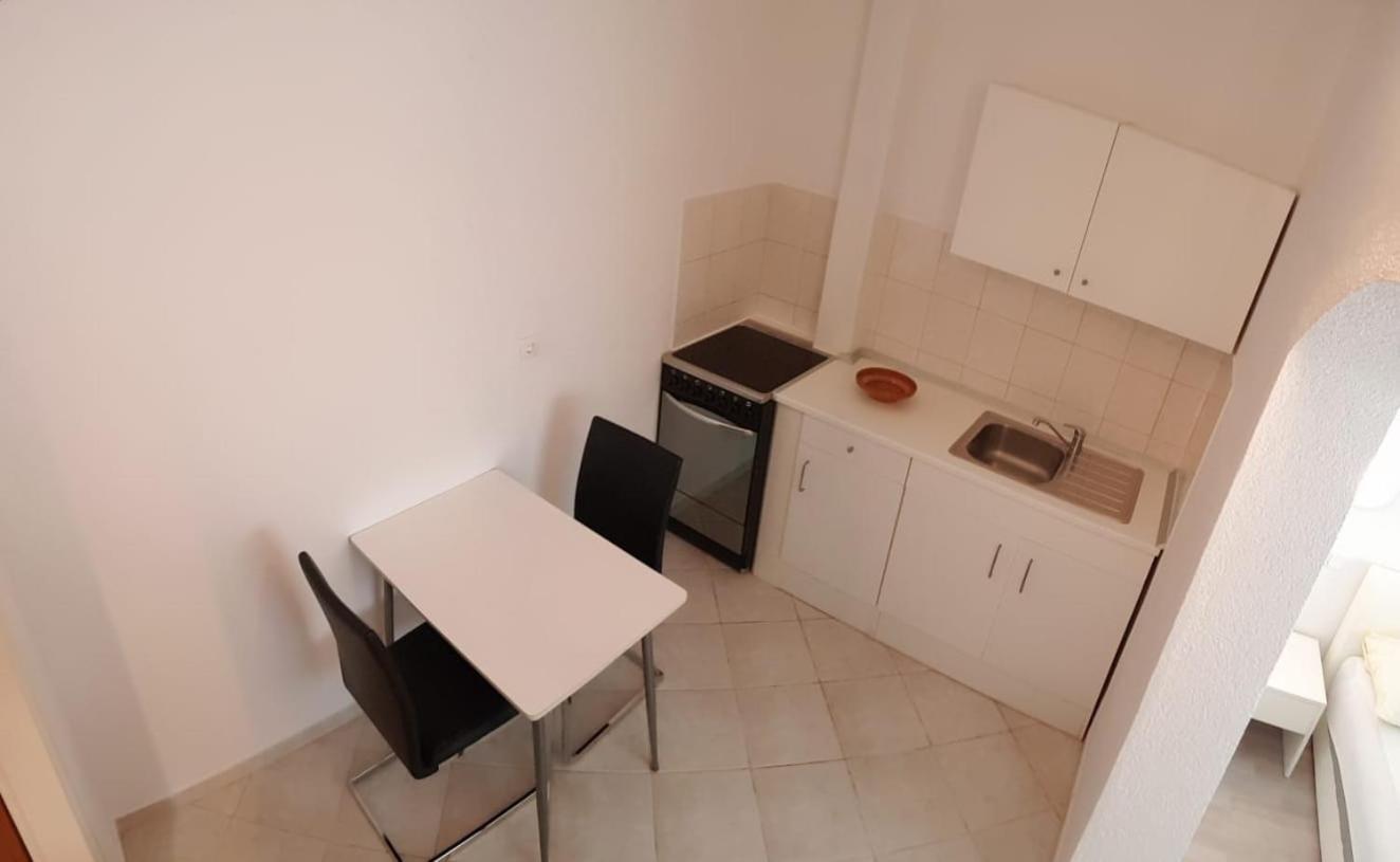 Apartmani Jureta Okrug Gornji Eksteriør bilde