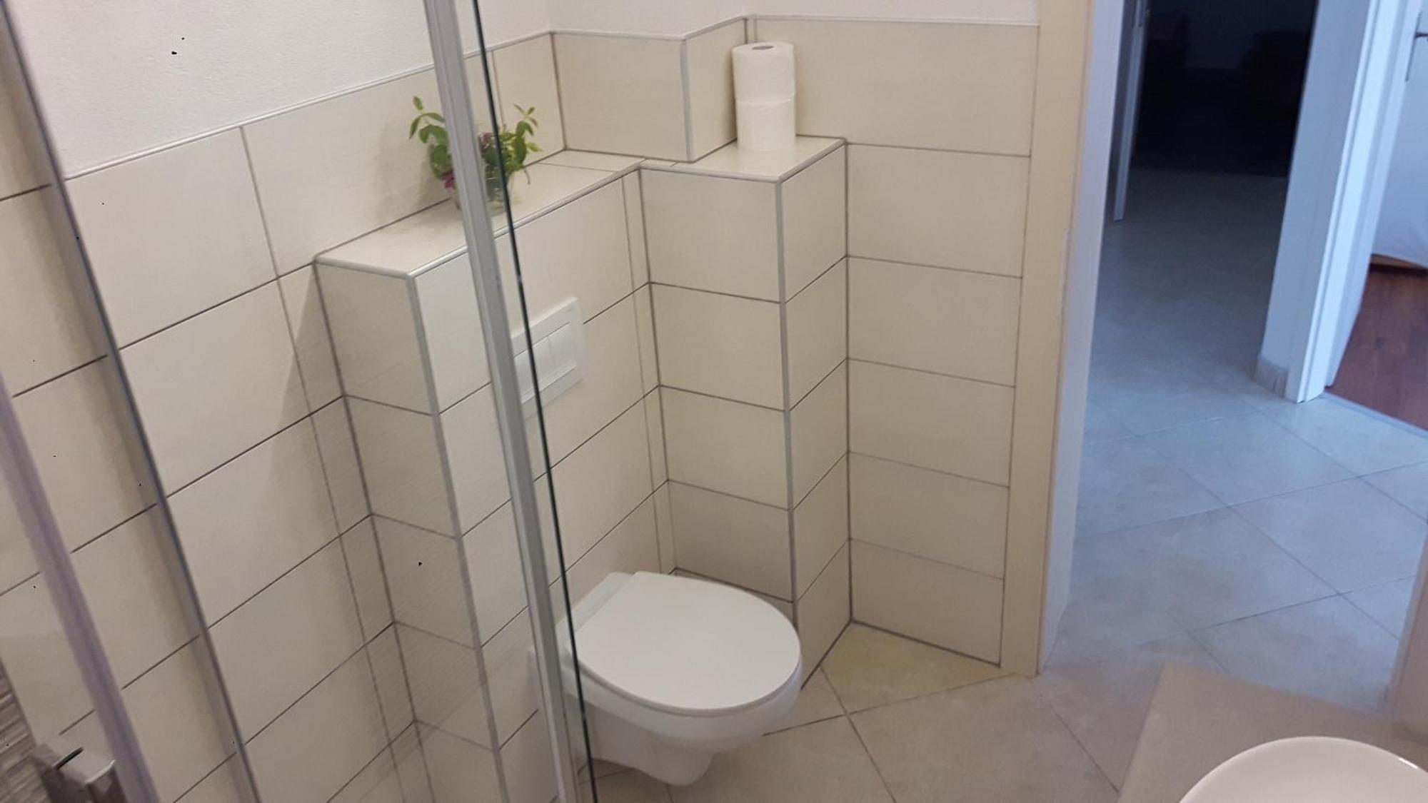 Apartmani Jureta Okrug Gornji Eksteriør bilde
