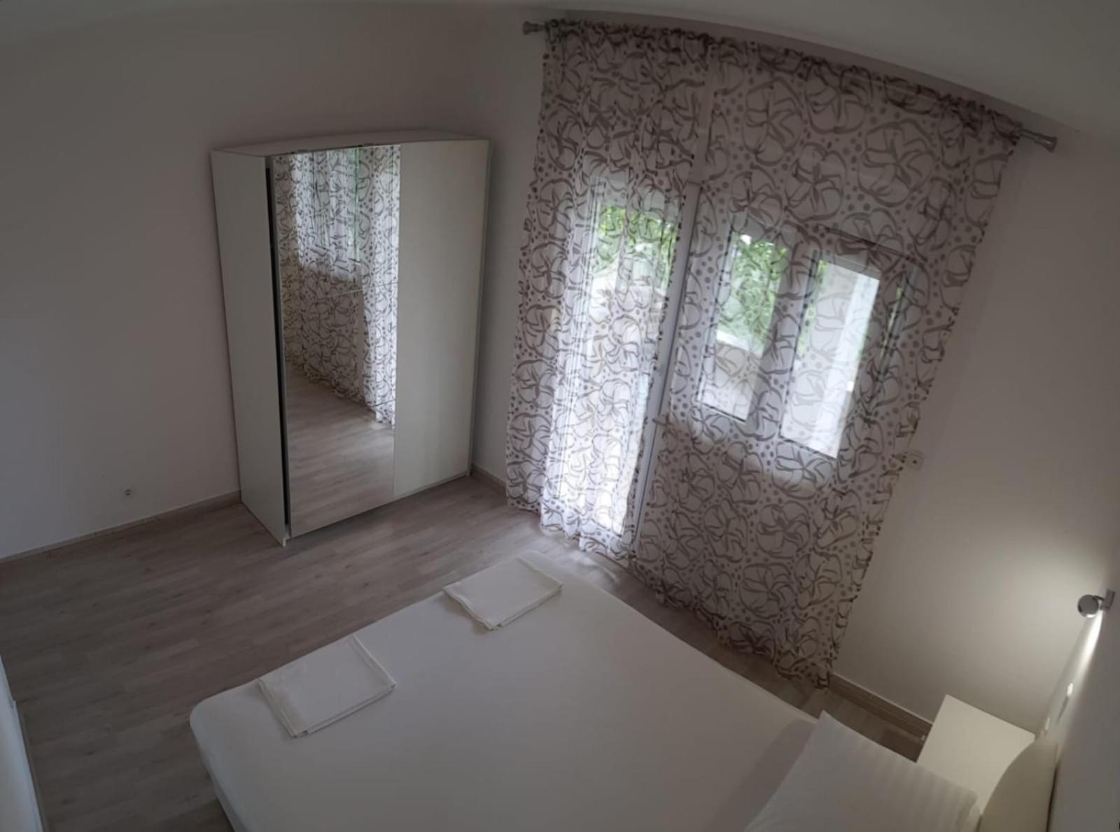 Apartmani Jureta Okrug Gornji Eksteriør bilde